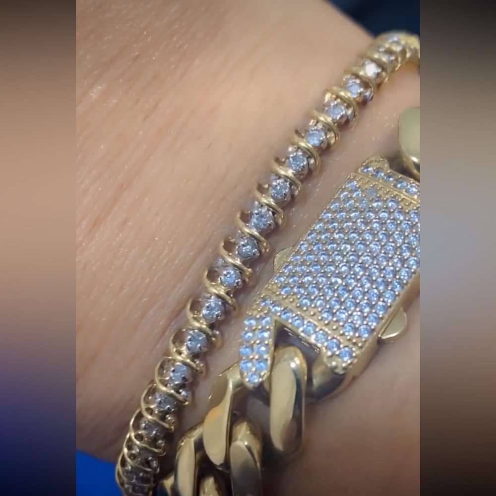 18k solid Gold Diamond Bracelet